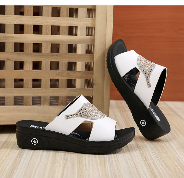 🔥Modne damskie klapki skórzane w stylu retro【35-40】-3581217