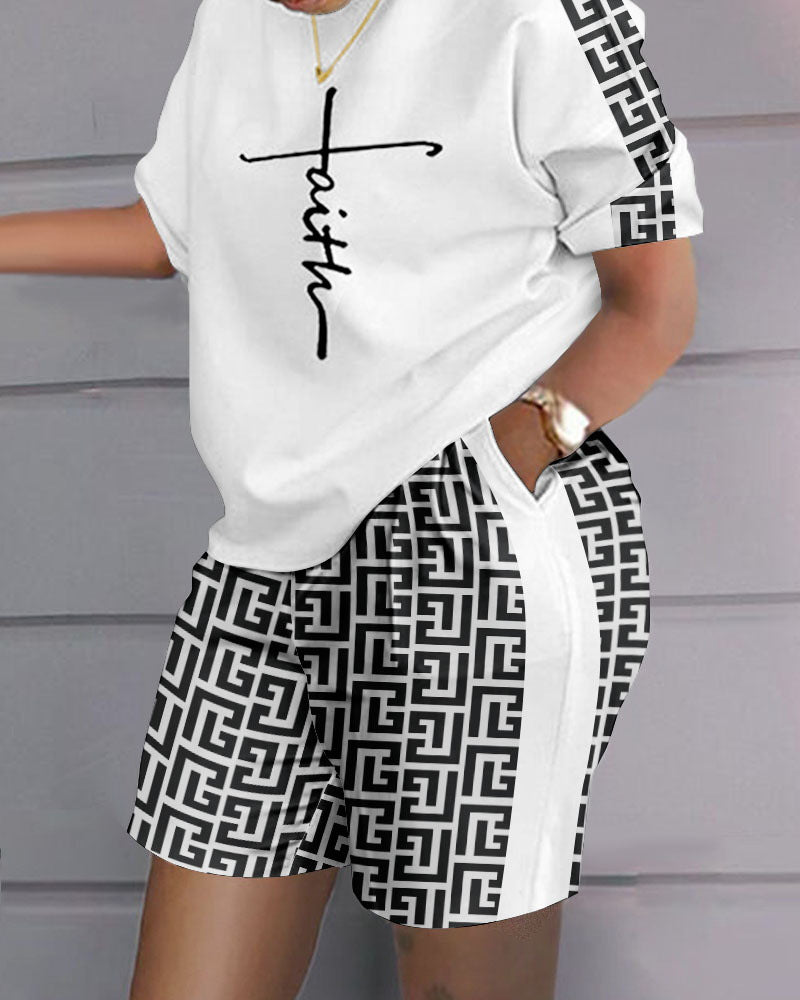 😍 【S-4XL】 Garnitur casual w stylu hip-hopowym (top + spodenki) 3710545