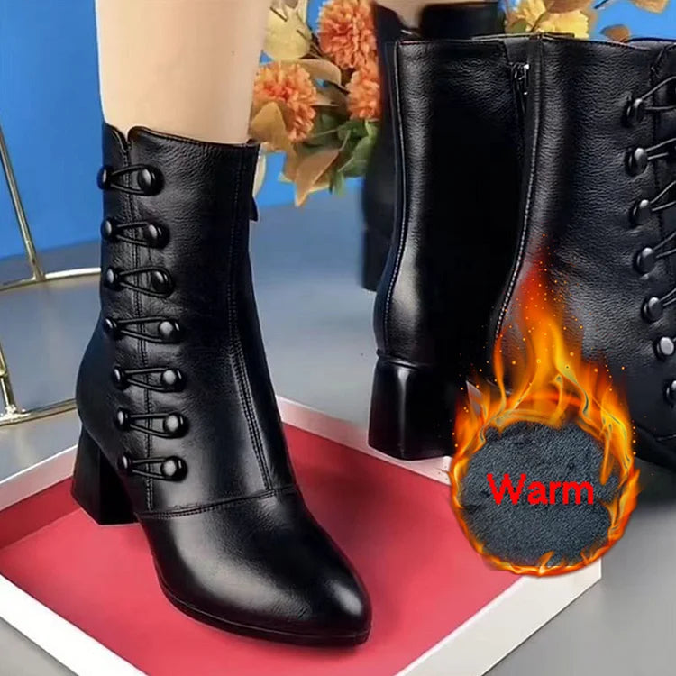 【🔥Gorąca wyprzedaż】【35-42】Damskie ciepłe skórzane botki za kostkę z bocznymi guzikami-3761769