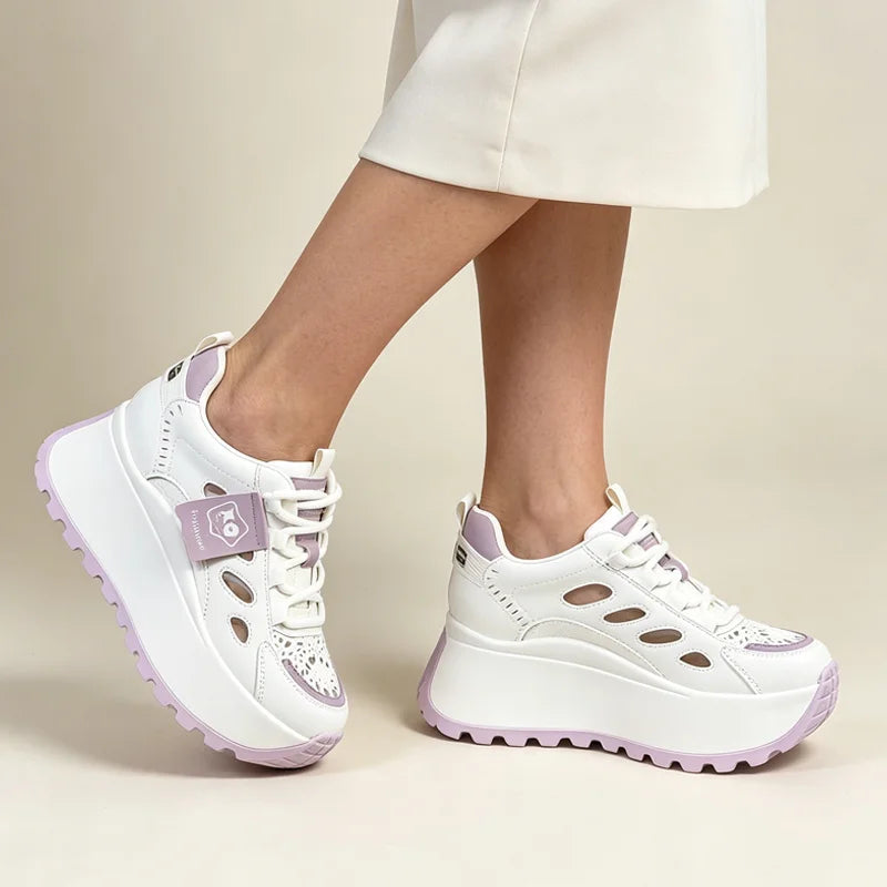 【Újdonság 50% kedvezménnyel】👟 Nyári hétköznapi cipő – légáteresztő perforált dizájn vastag talppal, divatos, lélegző és rendkívül kényelmes.