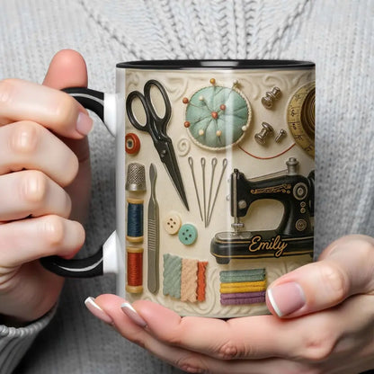 🧵☕ Hrnek s motivem šití – perfektní dárek pro kreativní duše, které rády šijí