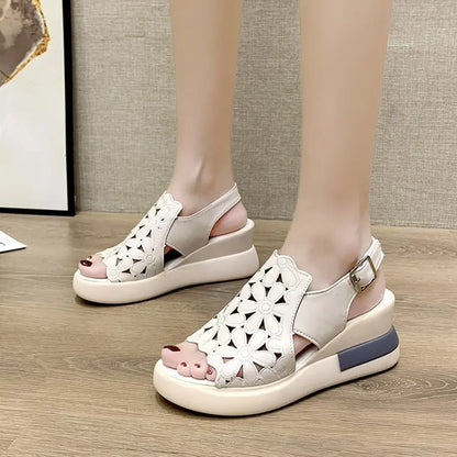 🔥【SLEVA 50 %】👡【35-42】 Nové letní dámské korekční sandály v retro stylu z roku 2026, měkká podrážka, bez unavených nohou při chůzi