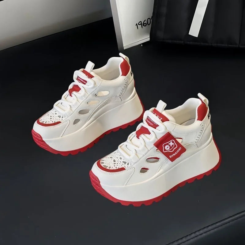 【Újdonság 50% kedvezménnyel】👟 Nyári hétköznapi cipő – légáteresztő perforált dizájn vastag talppal, divatos, lélegző és rendkívül kényelmes.