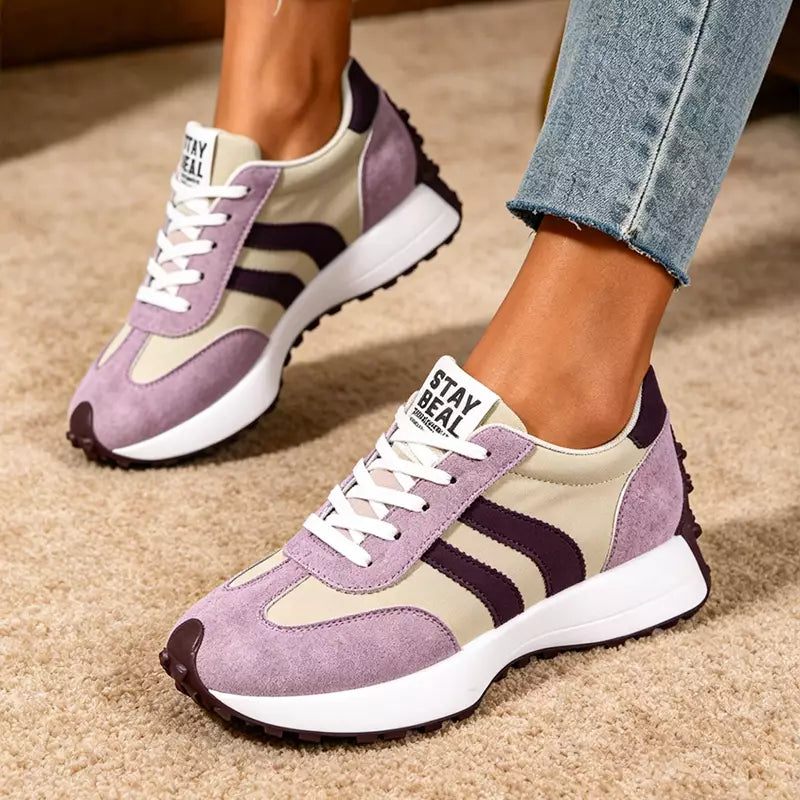 Ležérní tenisky na platformě – retro styl, snadná chůze a maximální pohodlí po celý den! 👟✨