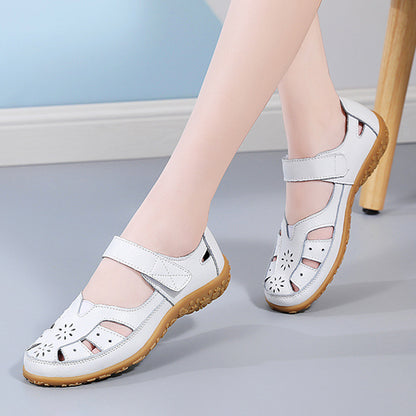 👡【36-42 méret】Női elegáns és kényelmes lapos ortopéd szandál, puha valódi bőrből, kényelmes és légáteresztő.