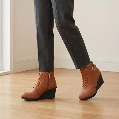 【35-42】👢 Női téli éktalpú bokacsizma – stílusos és stabil választás a hideg napokra