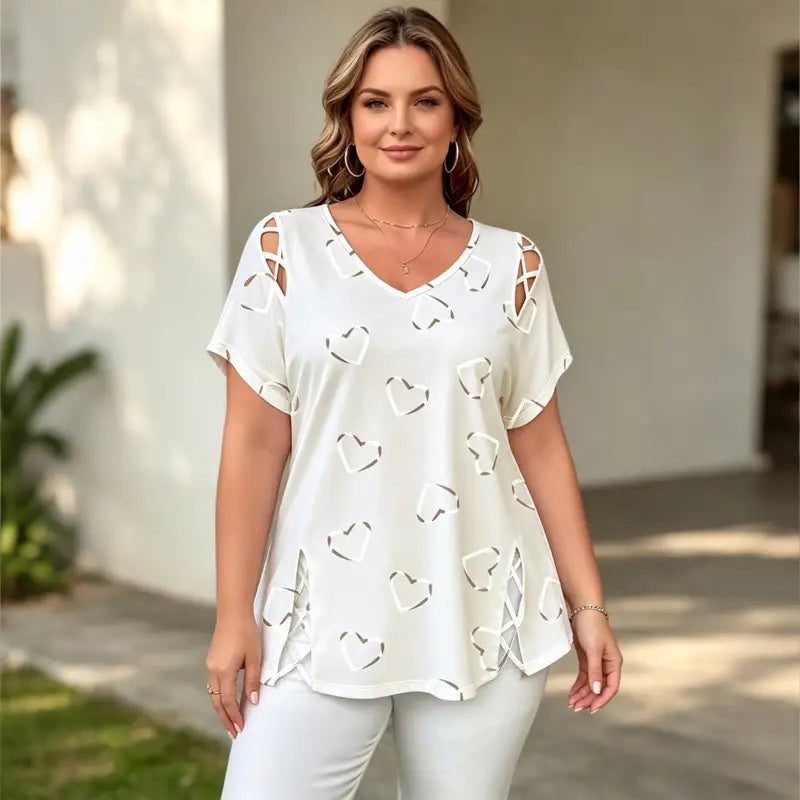 👚【S-5XL】V-nyakú póló szívecskés áttöréssel – stílusos és egyedi!