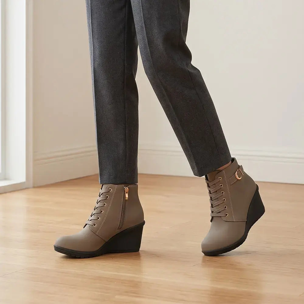 【35-42】👢 Női téli éktalpú bokacsizma – stílusos és stabil választás a hideg napokra