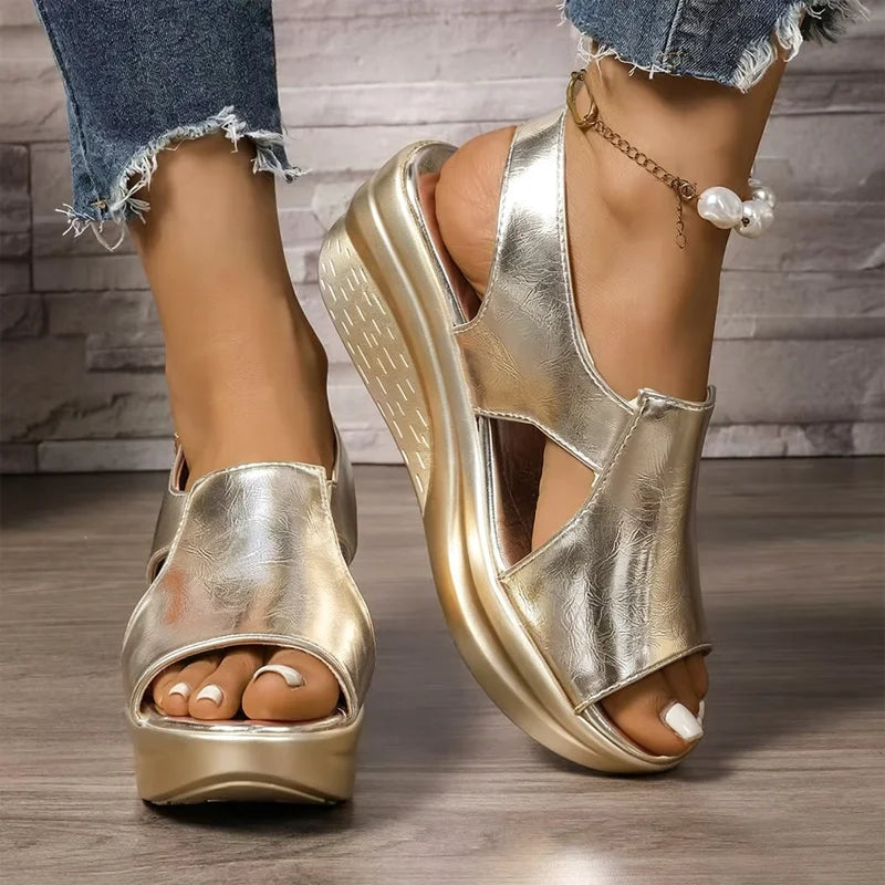 👡 Női ék sarkú szandál – csatos, puha ortopéd talp, valódi bőr 🦶 Enyhíti a fájdalmat, támasztja a lábat – kényelem egész nap! ✨