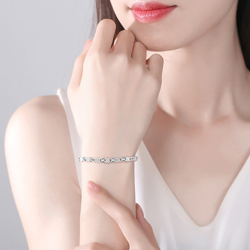“Buy one, get one free” ✨ Nowa modna bransoletka z czterolistną koniczynką z 925 srebra dla kobiet.-3800339